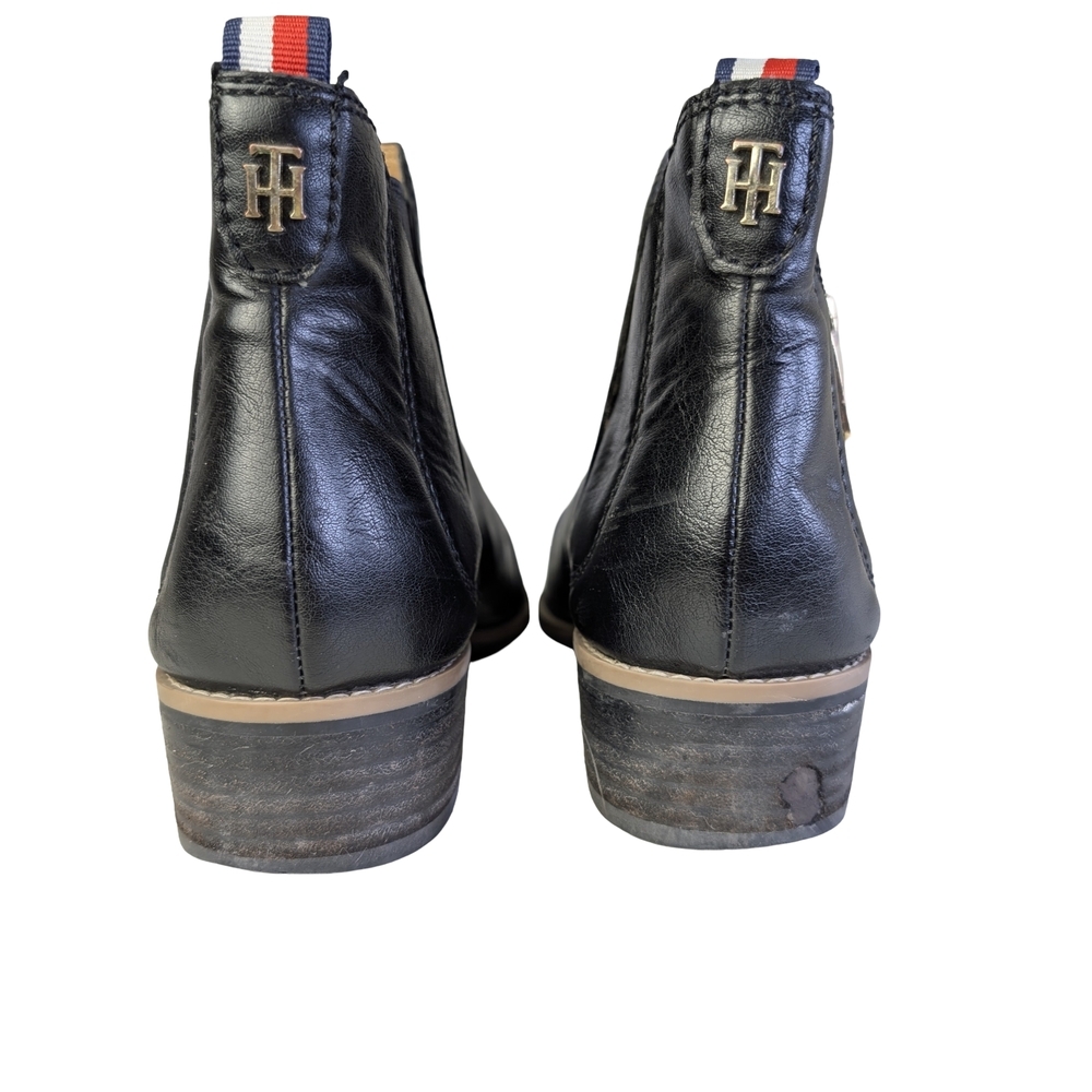 Tommy Hilfiger Zippered Chelsea Boot, Low Heel, Size 9 - Picture 5 of 8